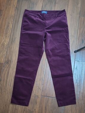 Old Navy Dark Purple/Plum Velvet Pixie Ankle Pants size 8